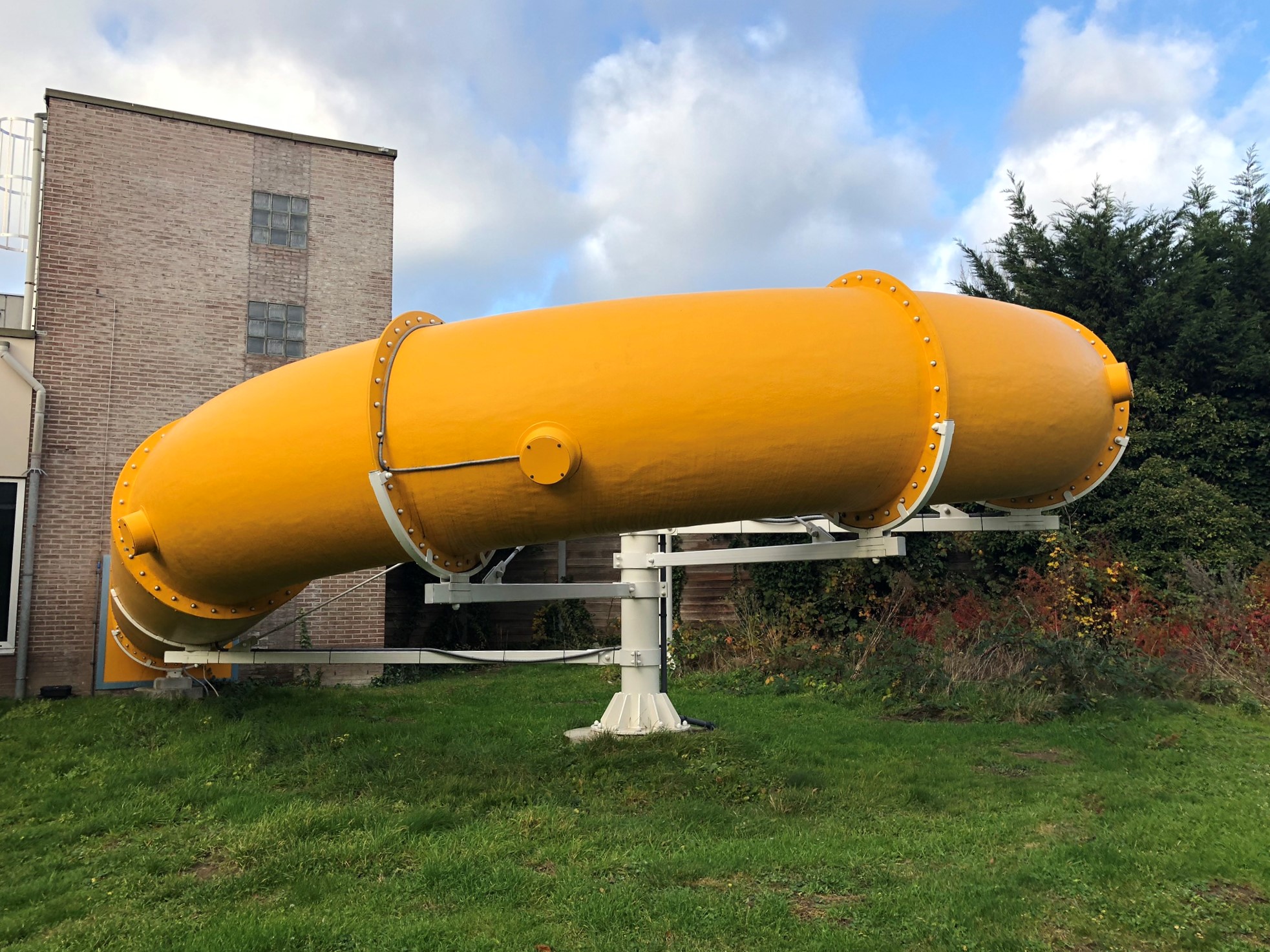 Watergames & More Challenger Oestgeest Zwembad Poelmeer