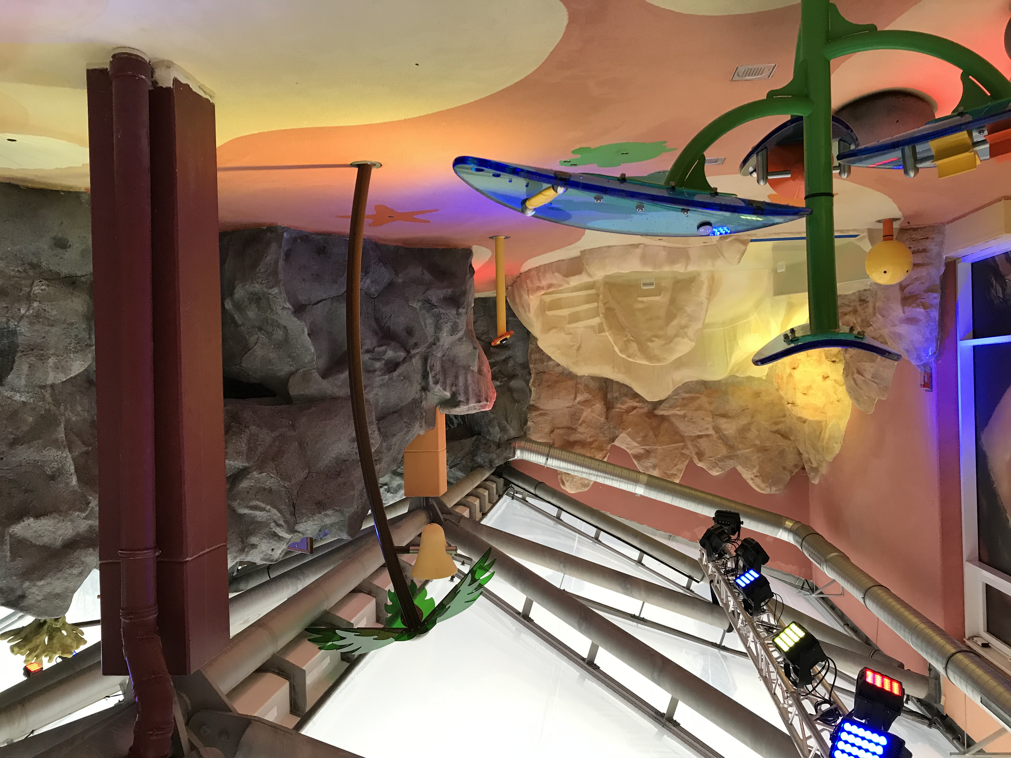 Watergames & More_Spray Park Waterglijbaan Maatwerk Speelstructuur_monte mare Kreuzau (1)