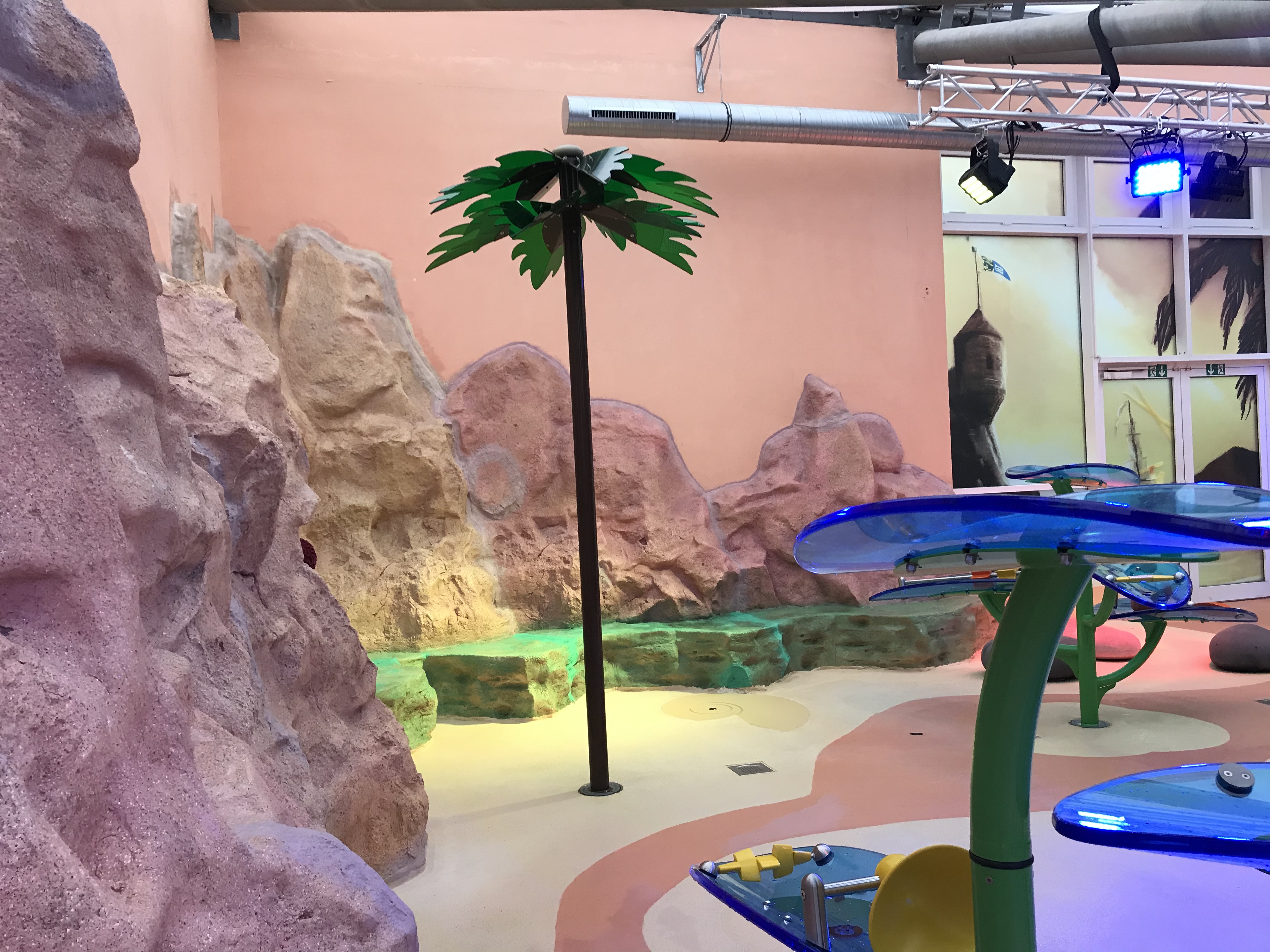 Watergames & More_Spray Park Waterglijbaan Maatwerk Speelstructuur_monte mare Kreuzau (2)