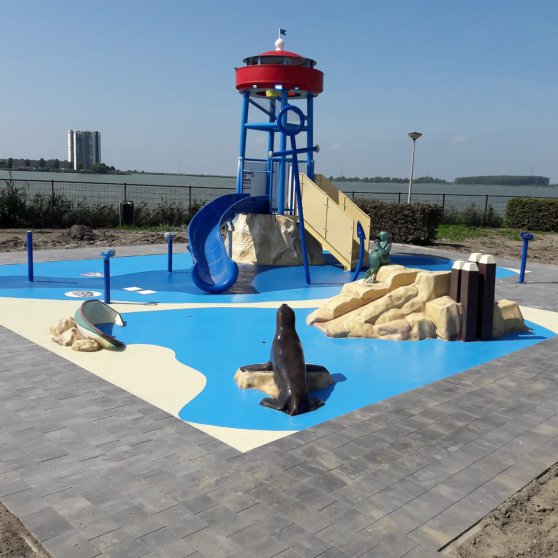 Watergames & More Spray Park Met Maatwerk Speelstructuur De Schelp