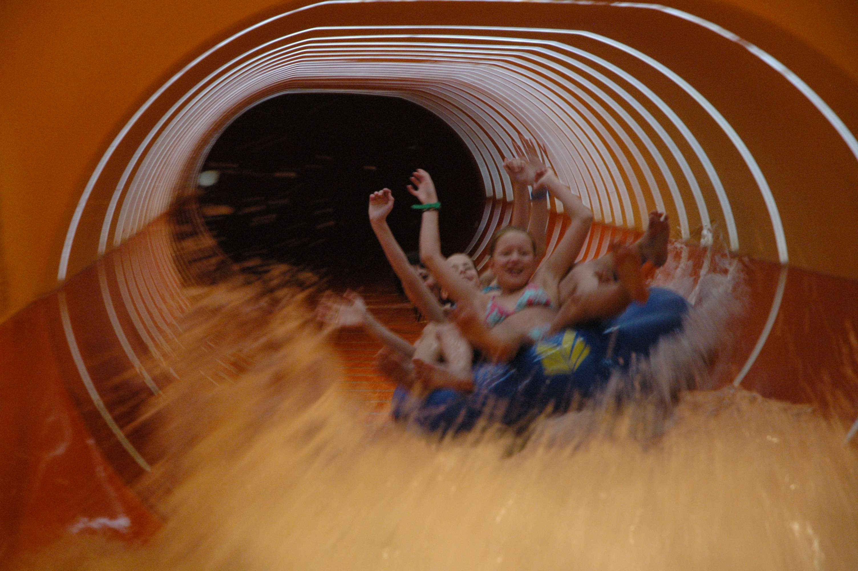 Watergames & More_Glijbaan_Challenger_Band_Daglichteffect (1)