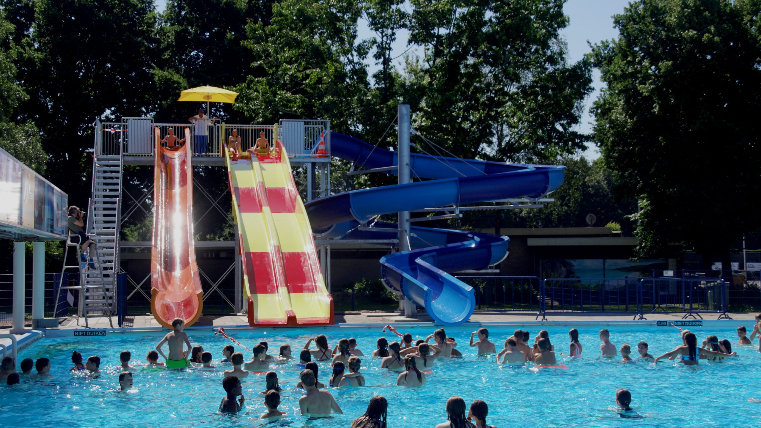 Watergames & More Waterglijbaan Zwembad De Meermin Opening Juni 2020 Fotograaf Thomas Weezenbeek (12)