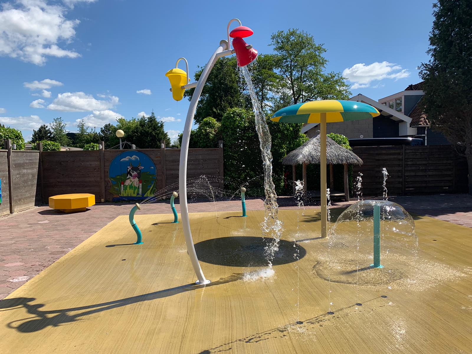 Watergames & More Camping 't Weergors Spray Park Overzicht (5)