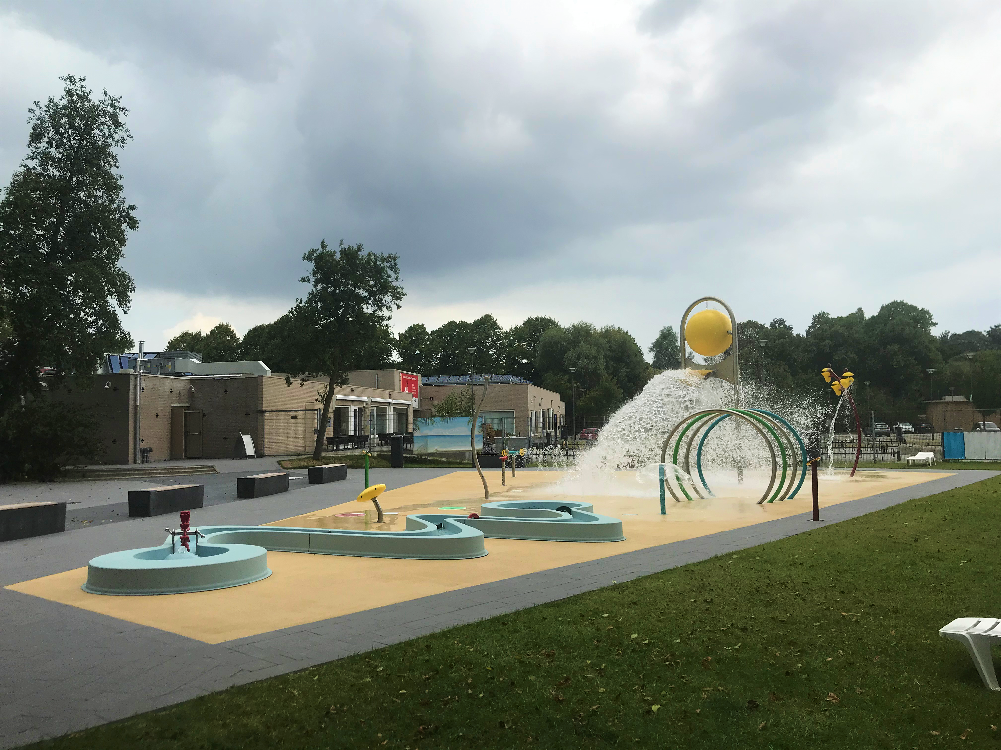 Watergames & More Spray Park Zwembad Den Hommel (5)