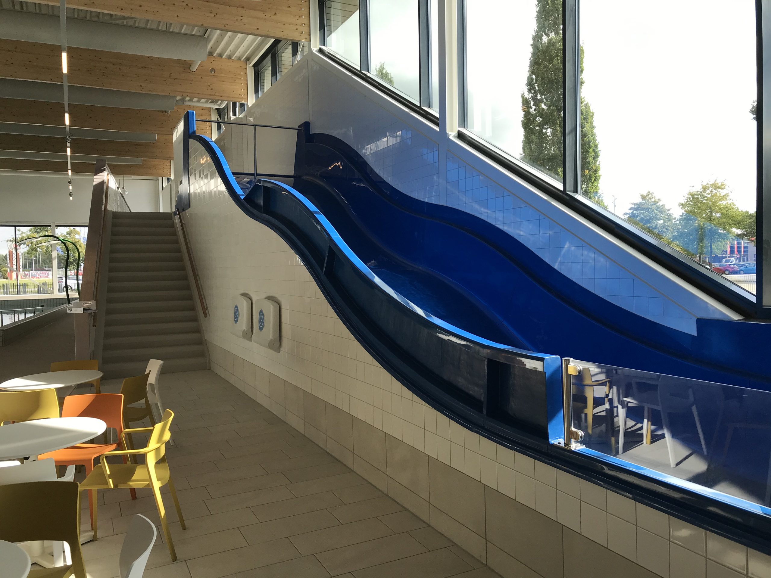 Watergames & More_Waterglijbaan_Waverider_Aquarena Emmen