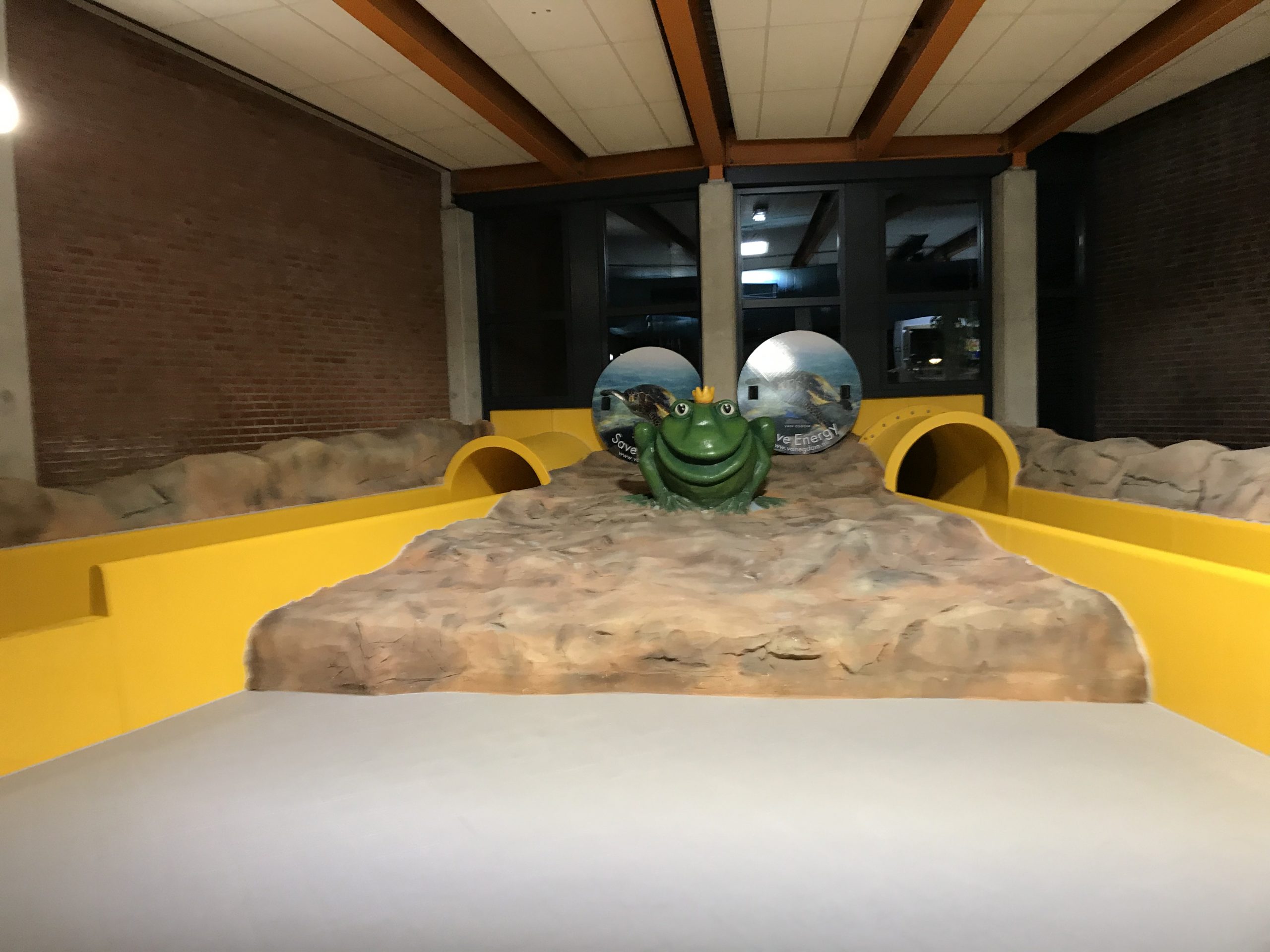 Watergames & More Waterglijbaan Challenger Catch Unit Maatwerk Kikker Zwembad Sonsbeeck Breda