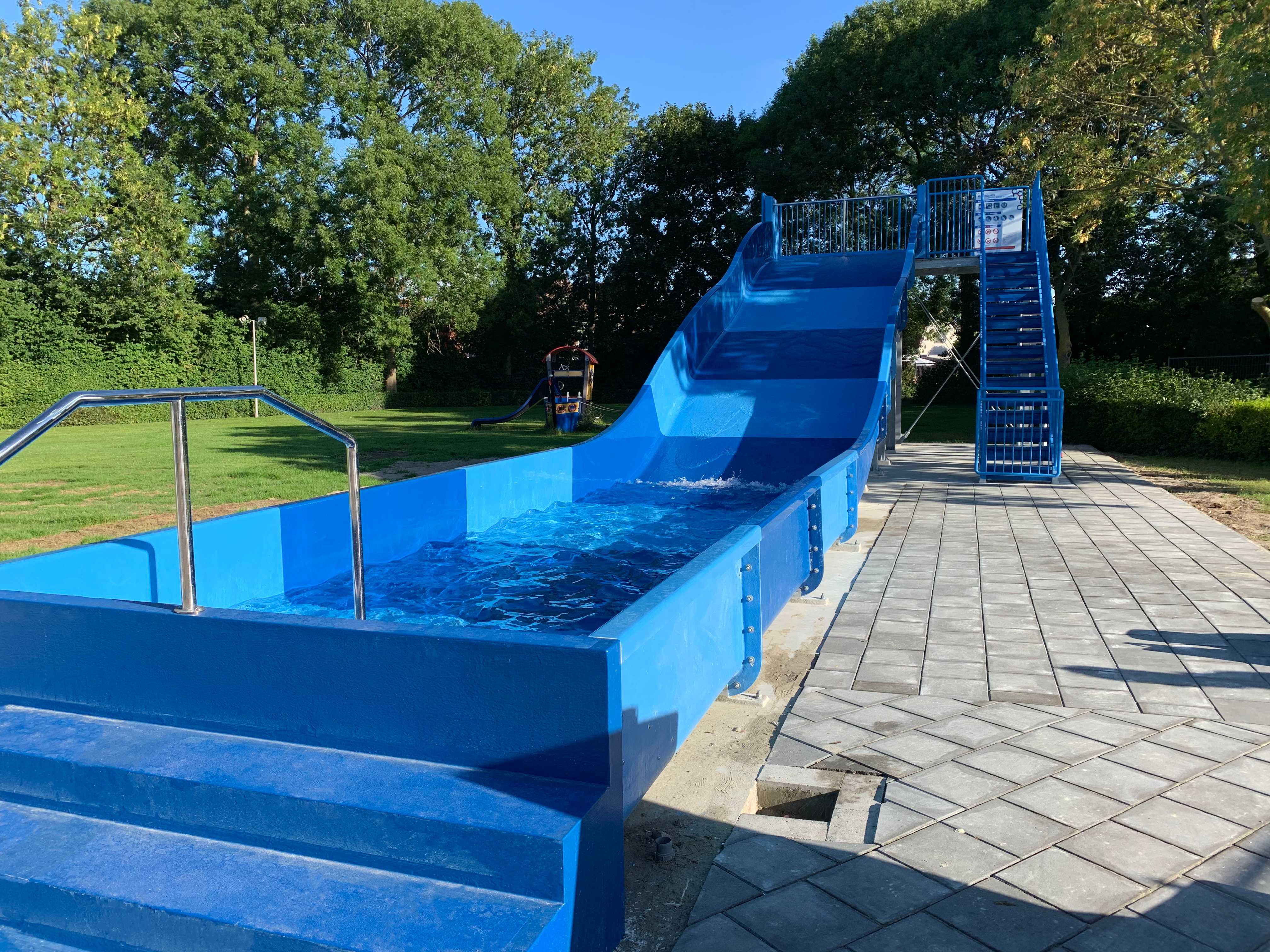 Watergames & More Waterglijbaan Waverider Catchunit Zwembad Aquadintel (2)