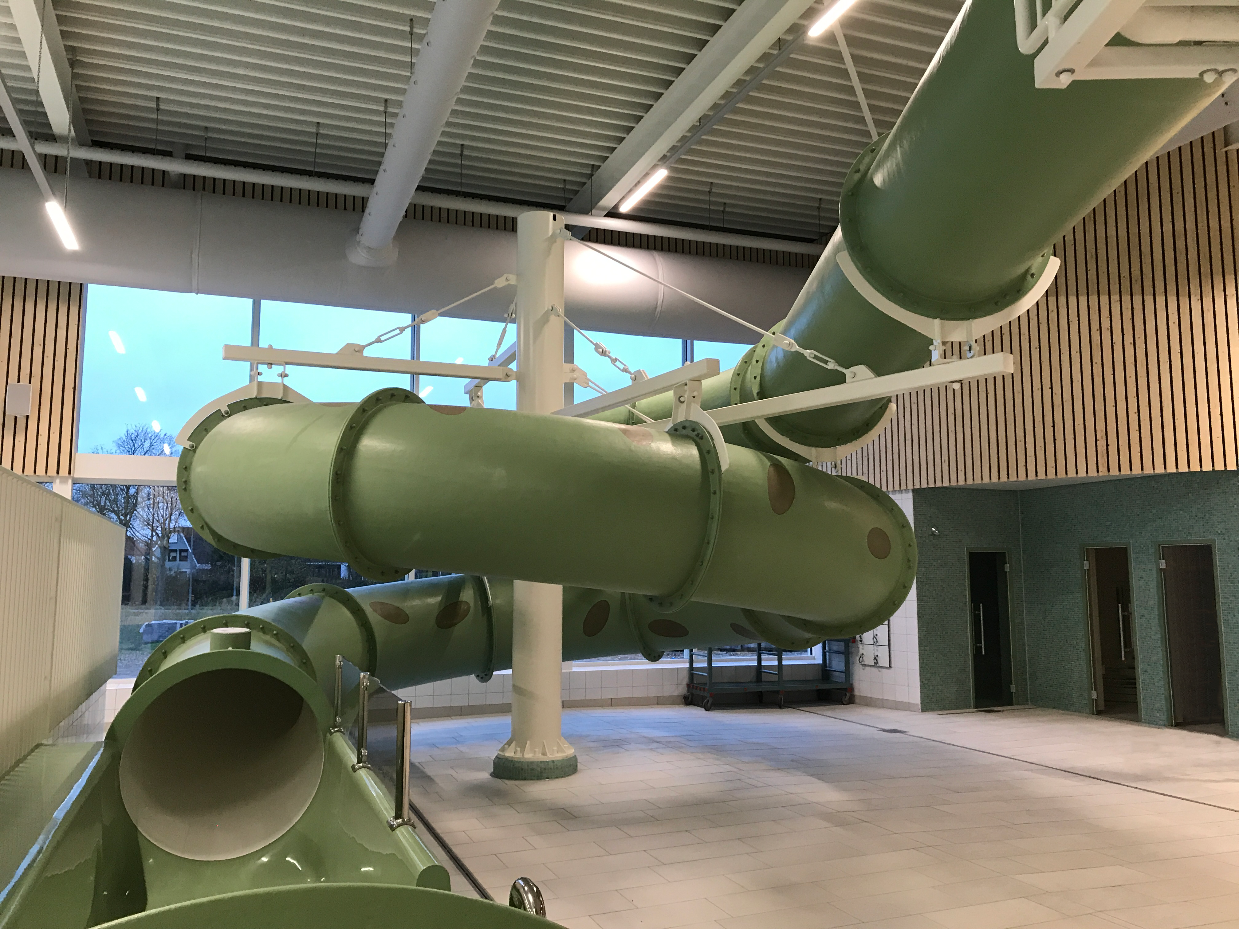 Watergames & More Zwembad De Waalslag Waterglijbaan Peuterbadinrichting Challenger (2) Bewerkt