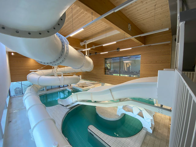 Zwembad Oostende Waterglijbanen Challenger Waverider