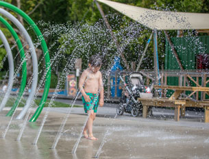 Waterglijbaan-en-peuterbad-2