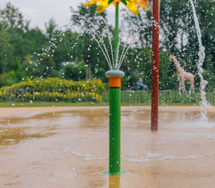 Waterglijbaan-en-peuterbad-3